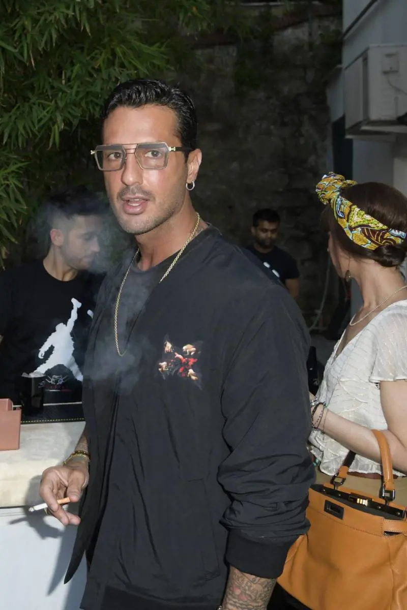 Fabrizio Corona: "Per fare l'amore ho bisogno delle sostanze, ne mischio tante"