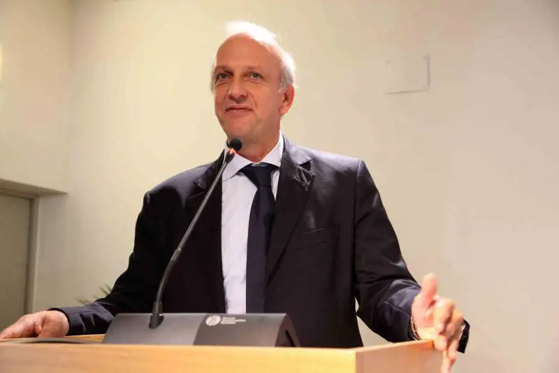Bussetti: "Se i ragazzi stanno bene ok alle famiglie allargate"