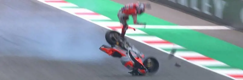 MotoGp, terribile caduta di Pirro: "Ho la pelle dura"
