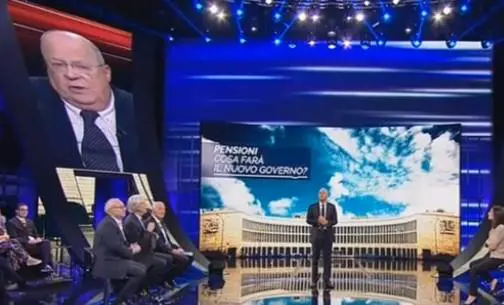Scontro tv tra economisti, “Non ridere”, “Ok, piango”. E parte il vaffa…