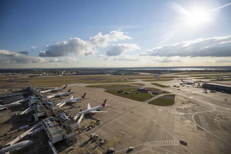 Enac, trasporto aereo in crescita. In Italia sbancano le low cost