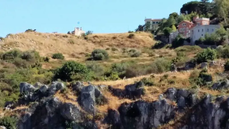 Palermo, avviso choc del Comune: "Pericolo di morte per chi vive sotto il costone"