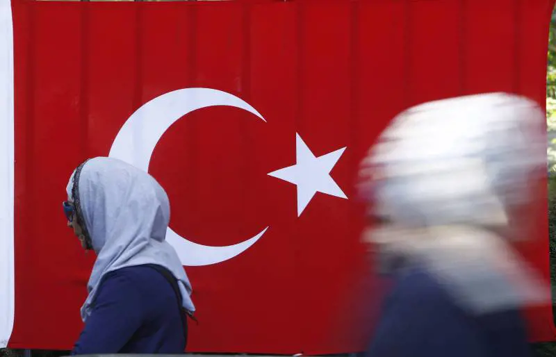 Turchia, costruito un muro di 760 chilometri lungo il confine con la Siria