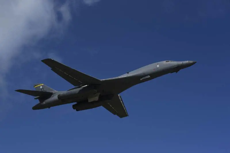 Stati Uniti, messi a terra i bombardieri pesanti B-1B Lancer
