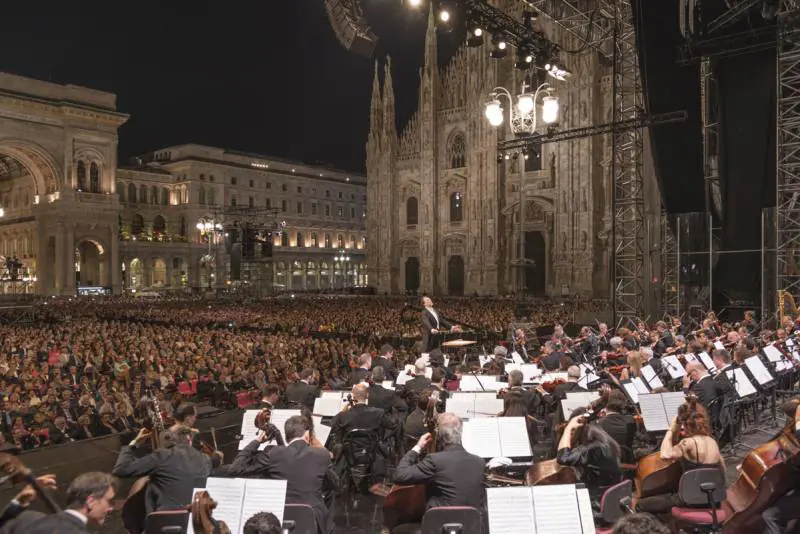 La valanga azzurra ora punta su Milano