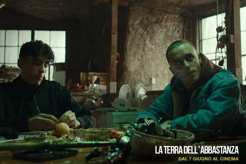 "La terra dell'abbastanza", educazione criminale di due ragazzi