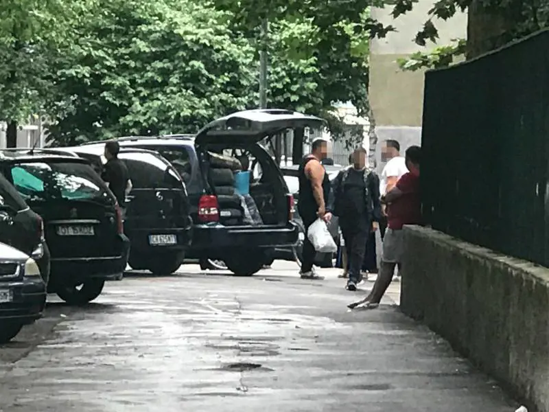 Gazzarre, furti  e rifiuti "Coi rom non si vive più"