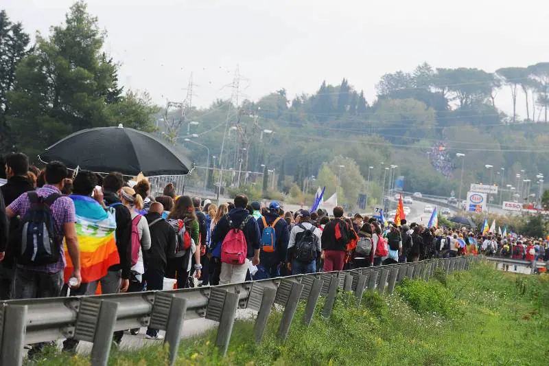 Mente, corpo e mondo camminano di pari passo