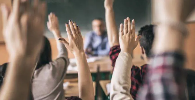 Colpo alla "buona scuola": eliminata la "chiamata diretta"