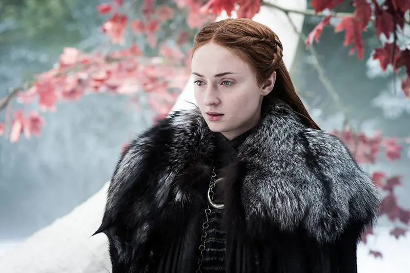 Il Trono di Spade: "il branco sopravvive", tatuaggio spoiler di Sophie Turner?