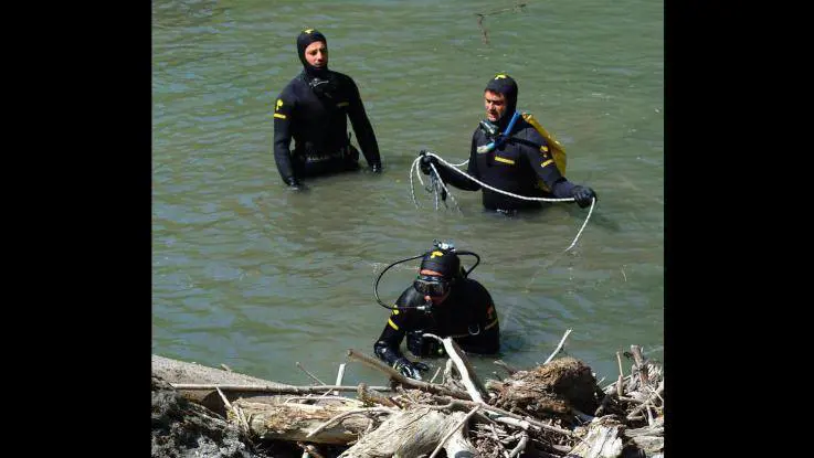 Il mistero dell'uomo sparito e del cadavere trovato nel lago