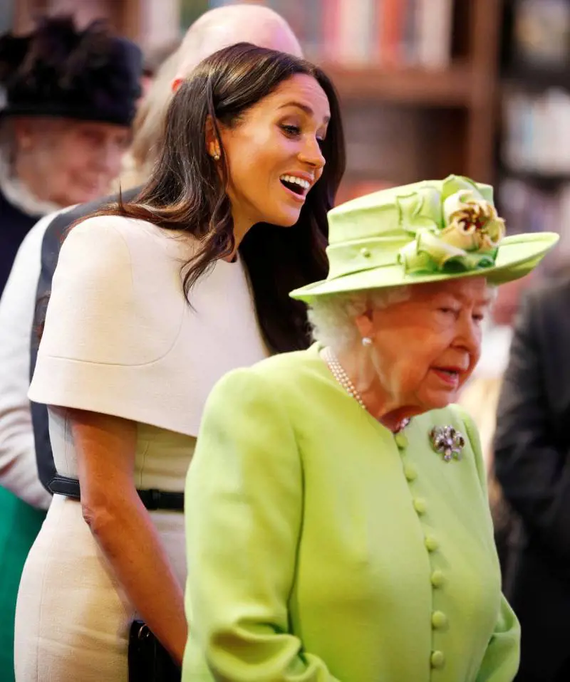 La Regina Elisabetta felice della compagnia di Meghan Markle