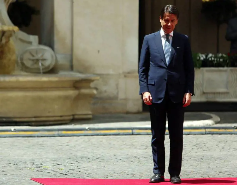 Ombre sul "palazzo di vetro": il governo oscura il suo sito