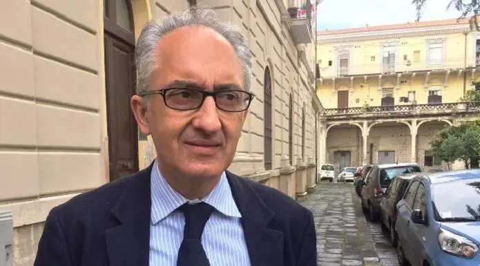 Il centro sociale è abusivo: dal Viminale 2 milioni l'anno per dare ospitalità ai rifugiati