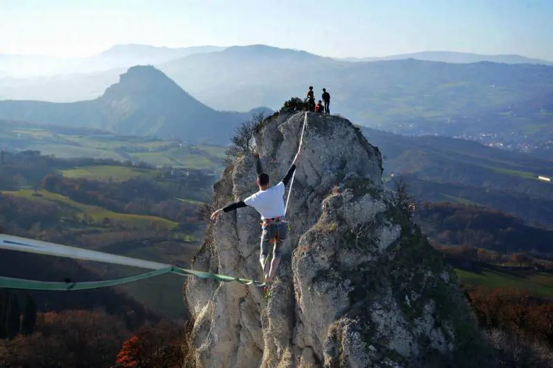 Foto presa dalla pagina ufficiale Facebook Slackline Bologna ASD
