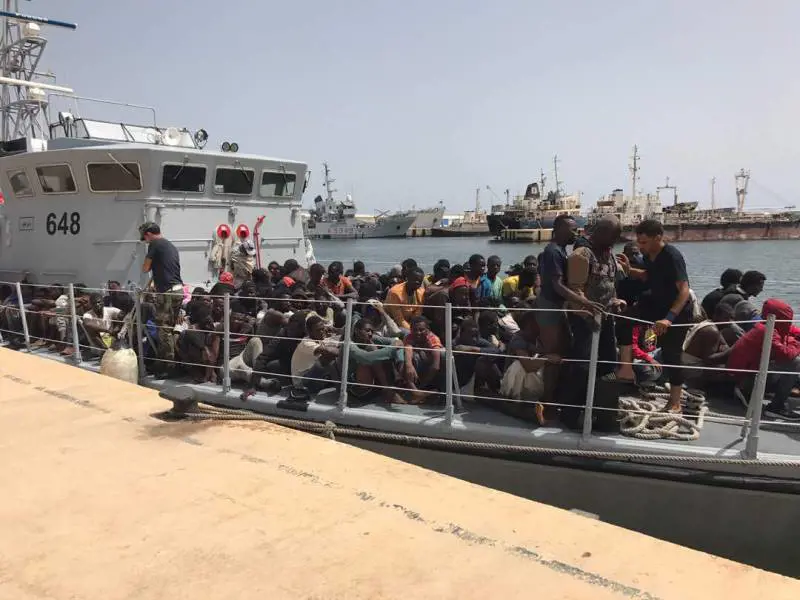 Grecia, arrestati tre membri della Ong. Facilitavano l'ingresso dei migranti