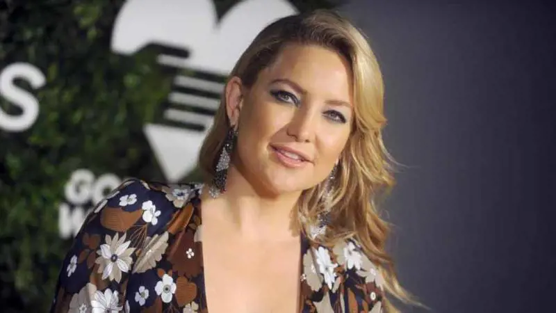 Kate Hudson in Toscana col pancione