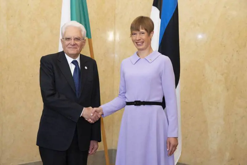 Mattarella difende Schengen: "È da irresponsabili chiudere i confini"