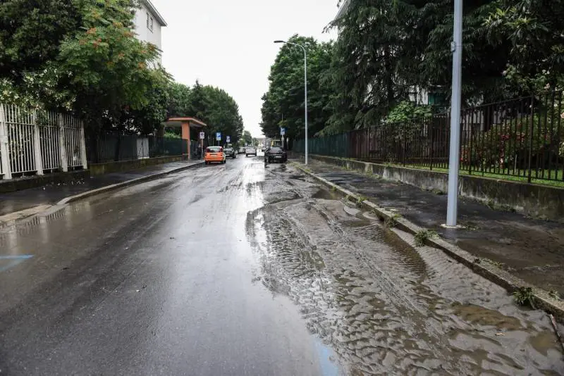 Il maltempo sferza Milano. A Malpensa voli bloccati un'ora per la grandine