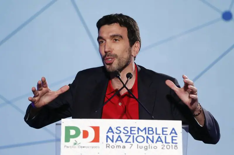 Atleta aggredita, il Pd grida contro "l'emergenza razzismo" e accusa Salvini