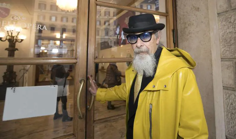 I primi 70 anni di mr Dagospia: "Ho messo a nudo vip e presidenti"