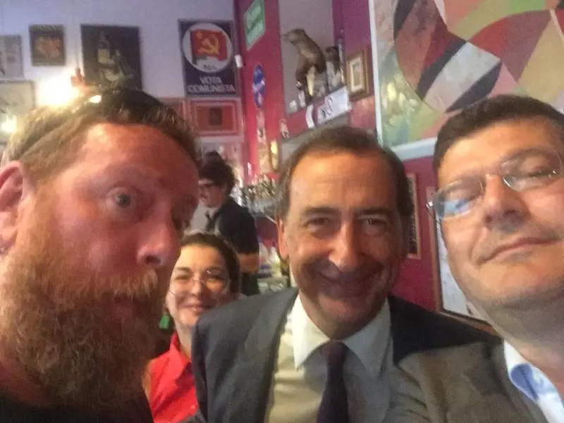 Sala nel bar che resiste al pizzo: "Fatevi sentire"