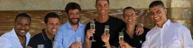 Juventus infastidita con Jorge Mendes: tutta colpa di una foto