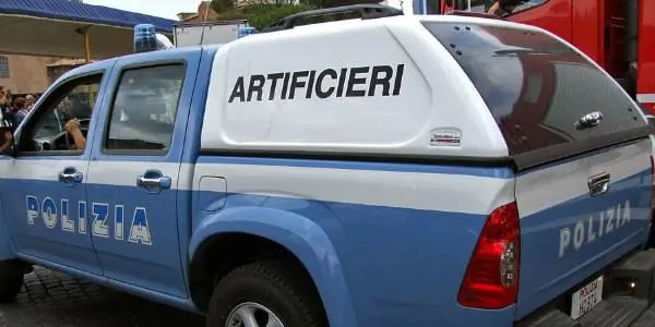 Catania, licenziato dall'ospedale piazza un ordigno per vendetta