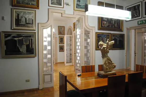 Ora Sala vende un museo: "Meglio far cassa che arte"