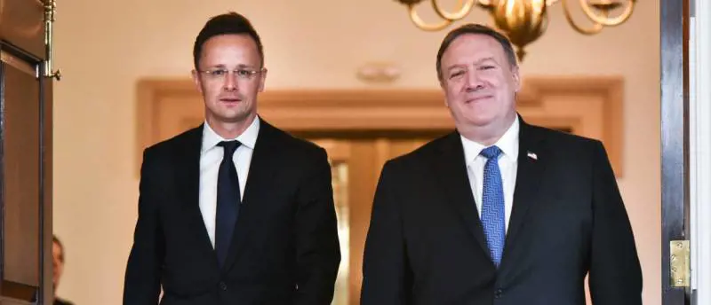 Migranti, Orban lascia il patto Onu: "Non è diritto fondamentale"