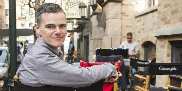 Michael Ausiello, il giornalista americano a lavoro su una serie tv 