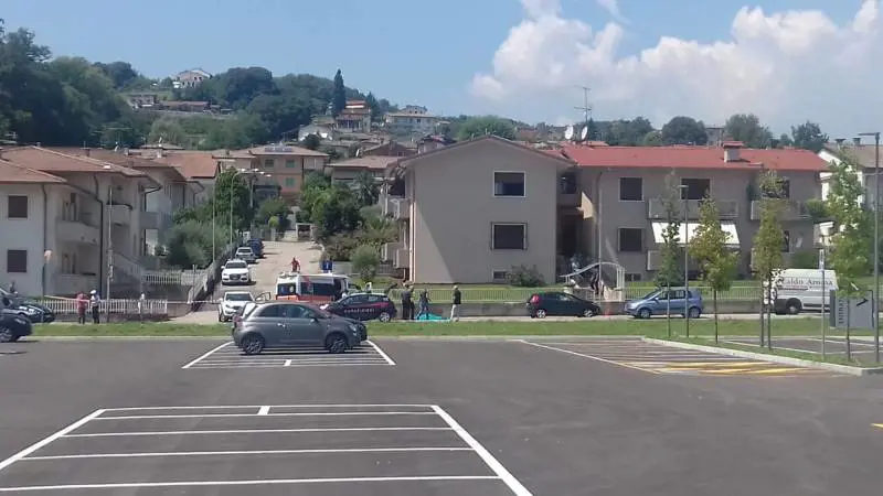 Vicenza, spari da un'auto in corsa Uomo freddato in strada 