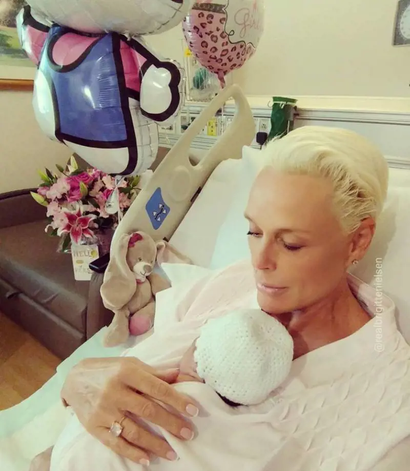 Brigitte Nielsen, mamma a 54 anni: "Ho congelato gli ovuli"