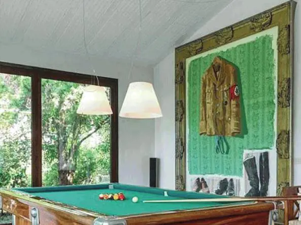 Quadro nazista nella villa, Airbnb cancella l'account del proprietario