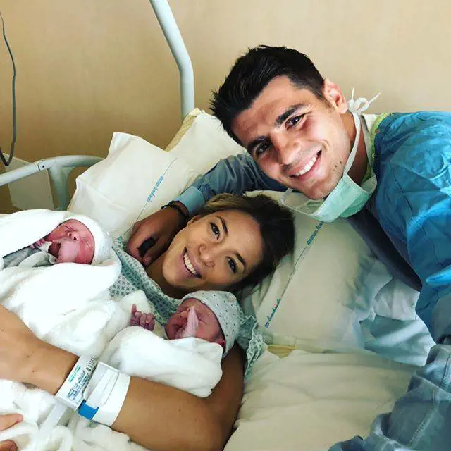 Morata diventa papà di due gemelli: "Il giorno più bello della mia vita"