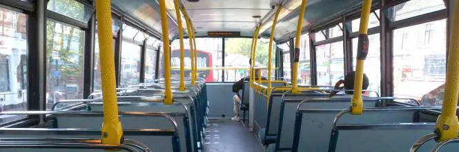 Svizzera, sale sul bus in anticipo di 4 minuti: anziana multata