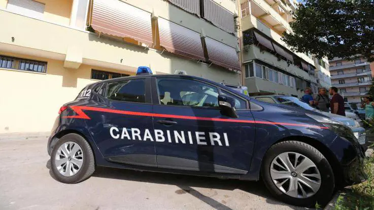 Pesaro, anziano soffocato, moglie in stato confusionale, indagini