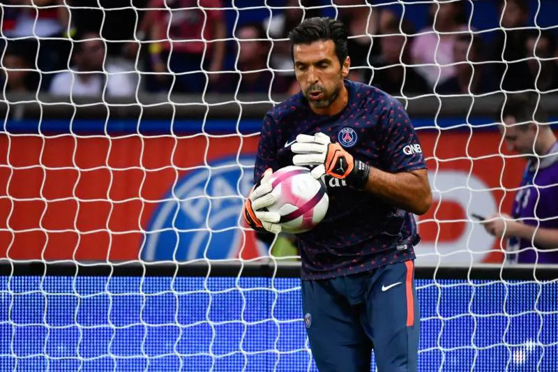 Psg, è caos portieri. Tuchel: "Mai detto che Areola è il n°1. Buffon è Buffon"