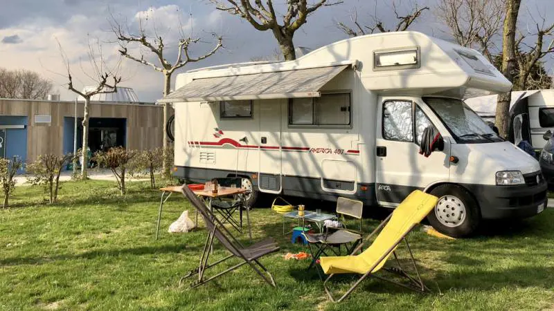 Ma per camper e roulotte la passione non conosce crisi