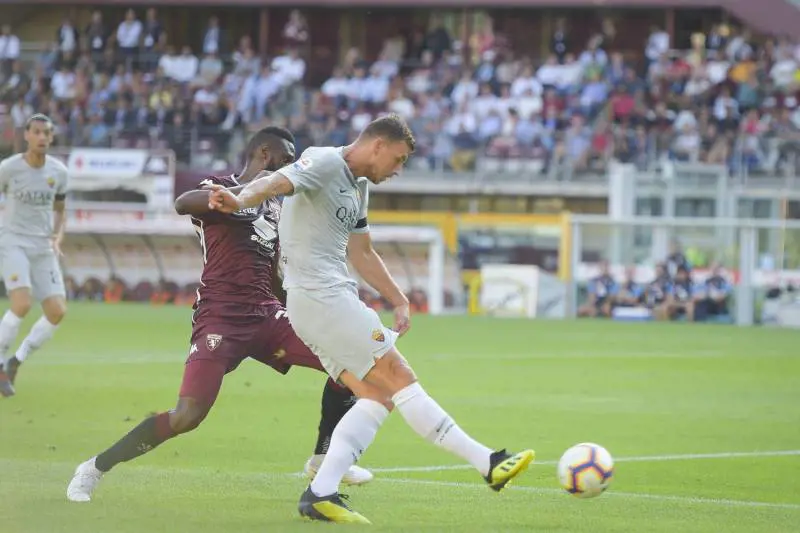 Dzeko triste per la morte del piccolo tifoso: "Non ti dimenticherò mai"