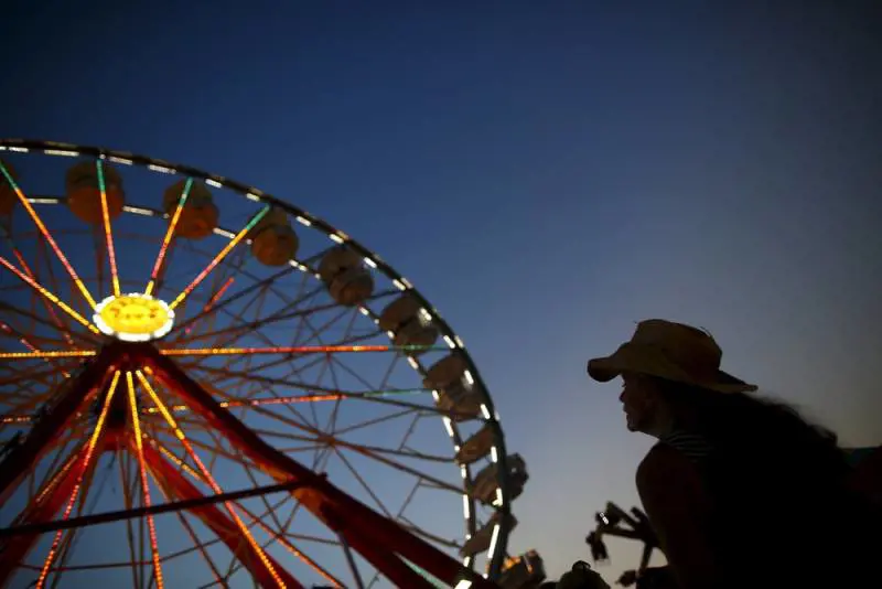 Cavo colpisce bambina al Luna Park