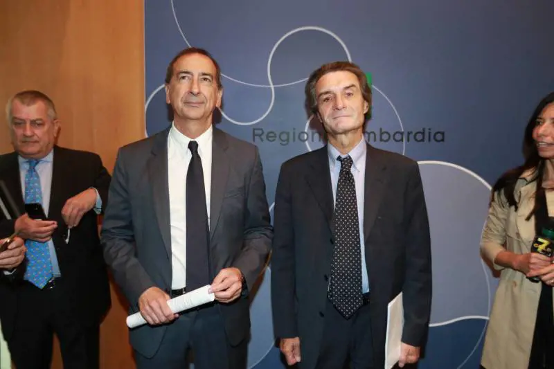 Fontana e Sala Chi fa l'Italia e chi la disfa