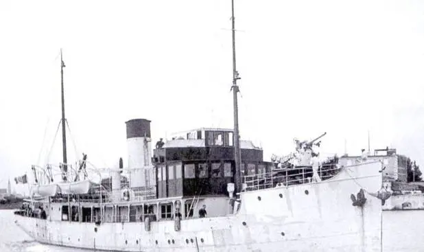 Nave fantasma riemerge dalle acque del fiume Po