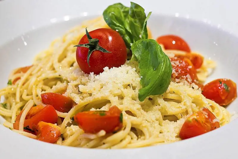 La dieta mediterranea allunga la vita, anche quella sessuale