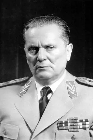 L'appello degli esuli al premier Conte: "Revochi le onorificenze a Tito"