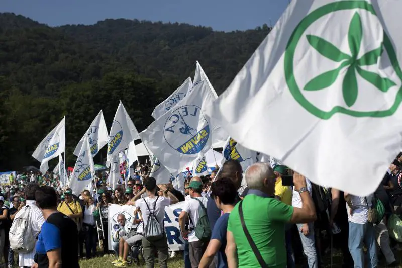 Mobilitazione antirazzista contro la "Pontida del Sud"