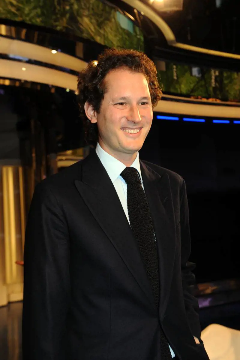 John Elkann duro con Vettel e Leclerc: "Arrabbiato per l'incidente"