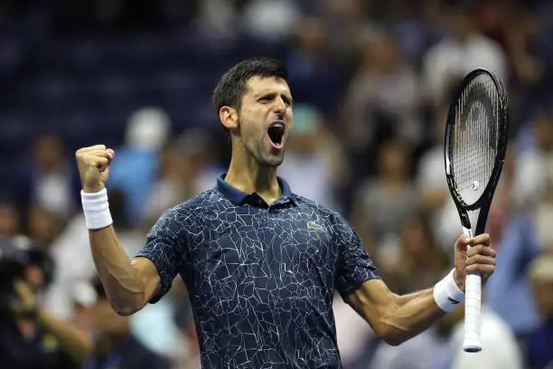 Il cuoco italiano cucina per Djokovic, ma viene fermato alla dogana