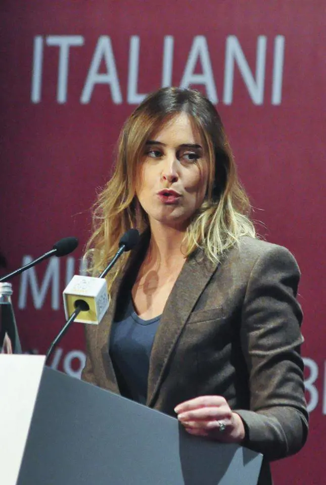 La Boschi torna a fare l'avvocato: entra nello studio di Bonifazi e del fratello