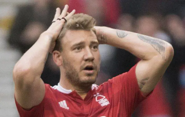 Guai per l'ex Juventus Bendtner. I media danesi: "Arrestato per aggressione"